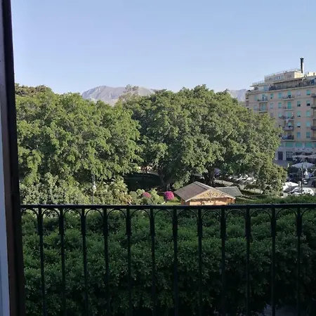 Stanza Di Vittoria بيت ضيافة *